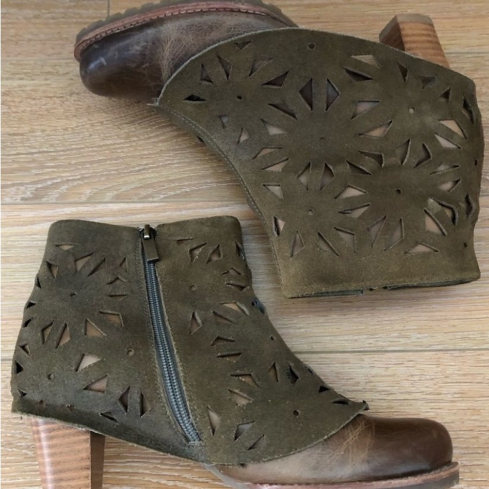 NWOB-Anthropologie “Antelope”  Leaftop Boot